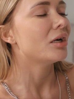 Jenny Wild & Venera Maxima